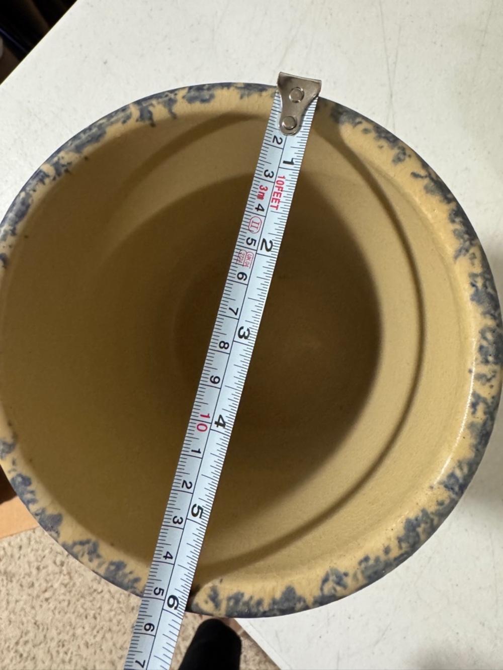 Vintage crock pottery USA wheat with blue - Picture 5 of 6